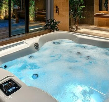 1764595080945_Jacuzzi